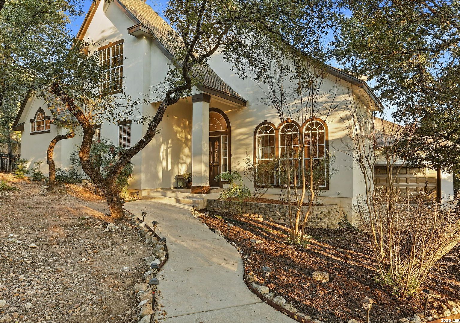 8218 PLUM VALLEY DR