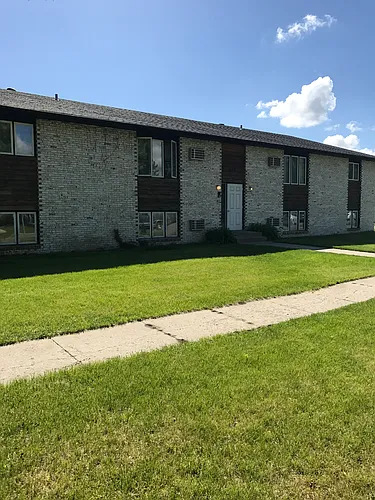 419 6th St E Photo 1