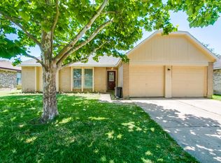 1329 Canyon Springs Dr, La Porte, TX 77571