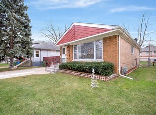 9426 S 55th Ave, Oak Lawn, IL 60453