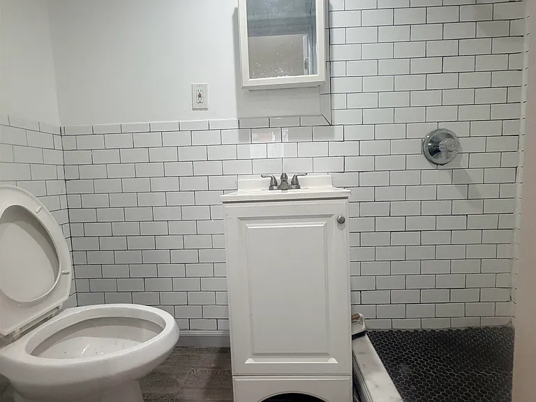 124 Winfield Ave #1 — Photo 27