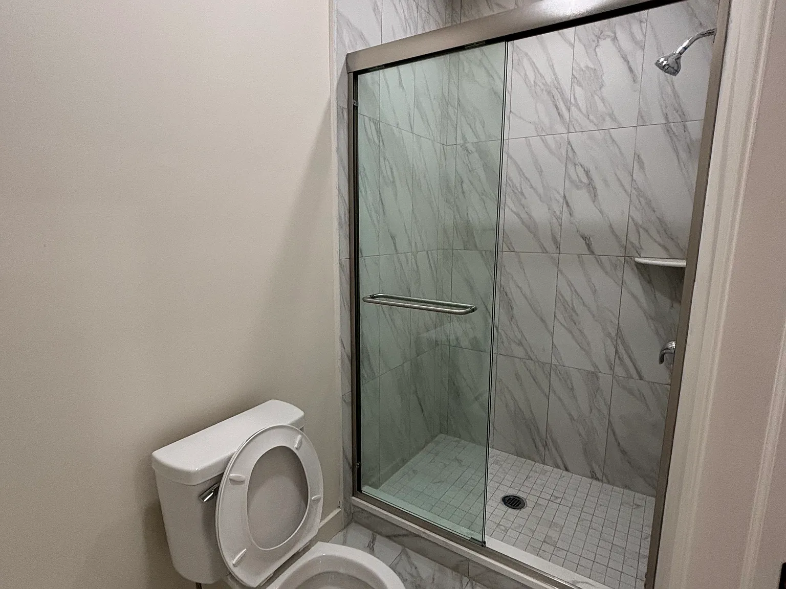 2 bed, $2,500 — Photo 3