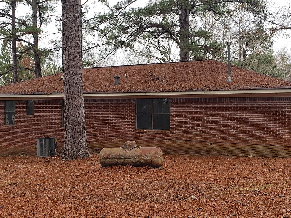 2nd image of 227 Wrenn St