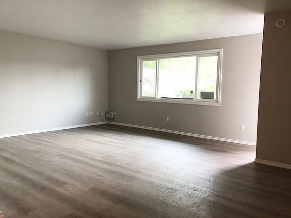 3rd image of 1138 SE Rummel St #1142