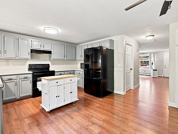 4th image of 135 Forrest Street #26