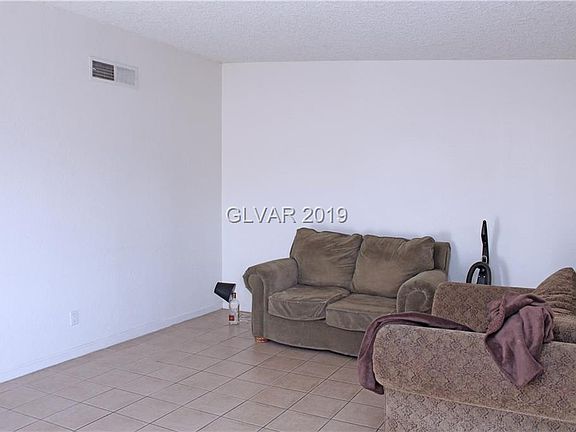 3rd image of 5100 Santo Ave