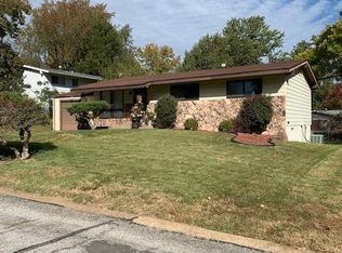 11167 Pine Forest Dr, Saint Louis, MO
