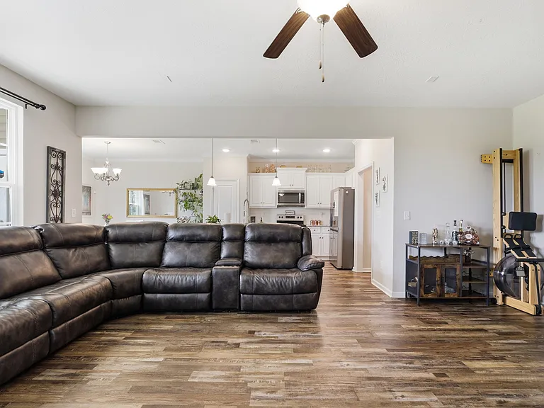 116 Dublin Loop — Photo 7