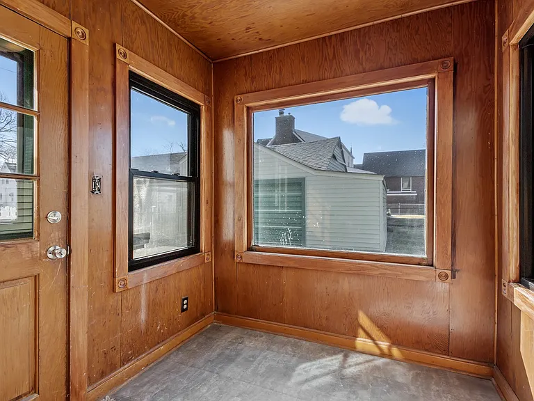 426 Keilman St — Photo 24