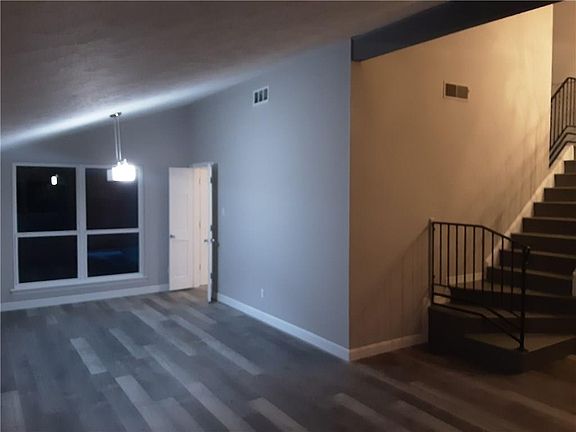 2nd image of 635 Madison Ct