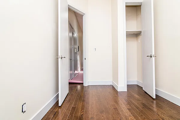 Rented by Nooklyn NYC LLC | media 26