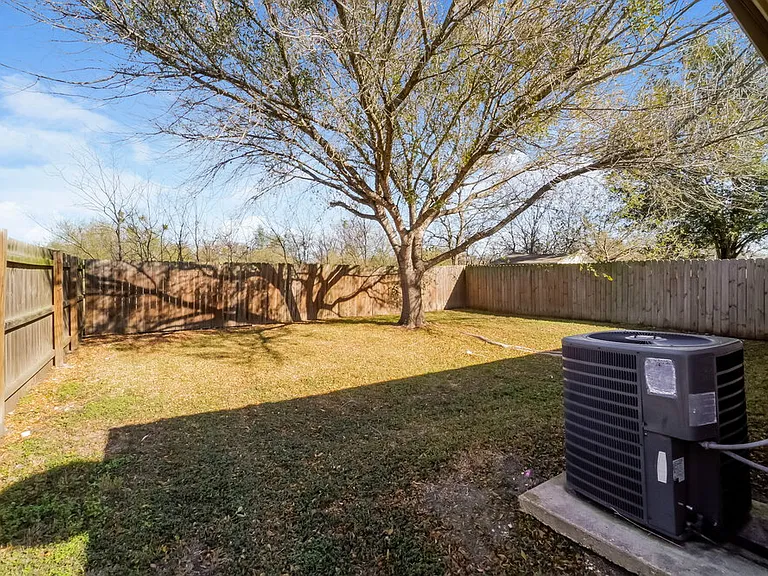 6942 Saharastone Dr — Photo 19