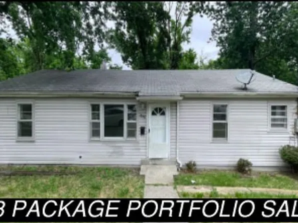 303 Midridge Dr, Saint Louis, MO 63137