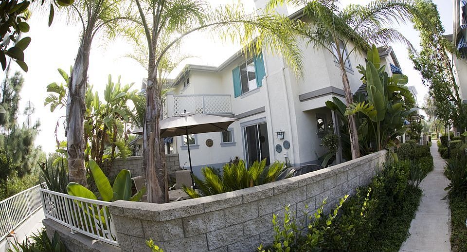 1st image of 95 Coronado Cay Ln