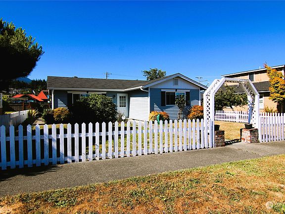 2nd image of 1212 Georgiana Street