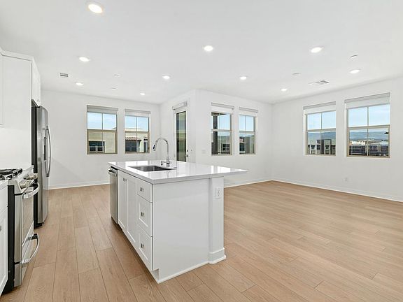 5th image of 1200 Lasso Way #301