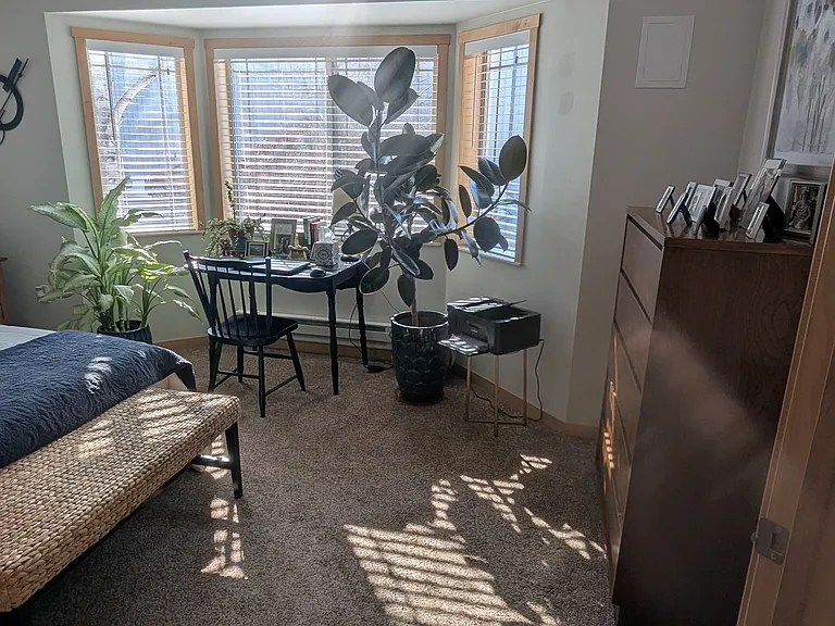1027 Green Bay St #203 — Photo 5