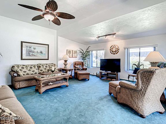 4th image of 20 Sea Haven Dr