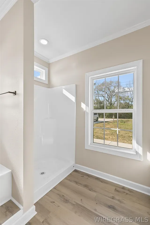 4 bed, 1938 sqft, $2,091 — Photo 1