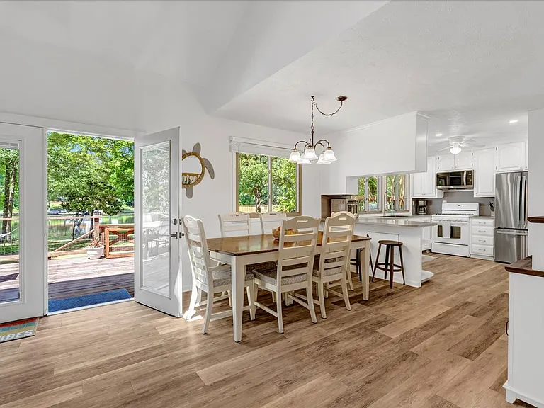 296 Milton Dr — Photo 23