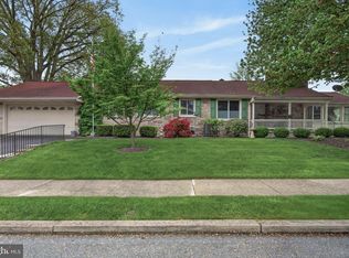 102 E 3rd Ave, Lititz, PA 17543