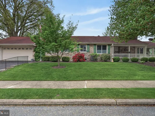 102 E 3rd Ave, Lititz, PA 17543