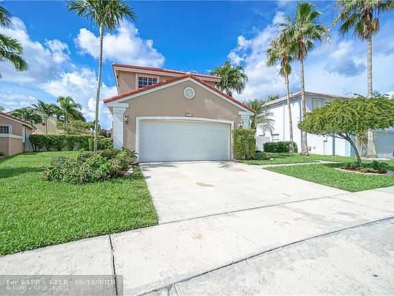 3rd image of 18730 NW 12th St