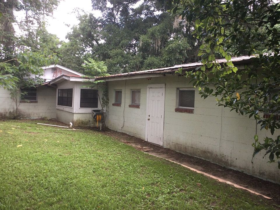 1st image of 296 NE Baxter Ln