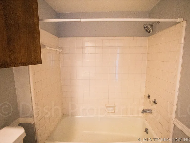 5104 S 75th East Ave — Photo 26