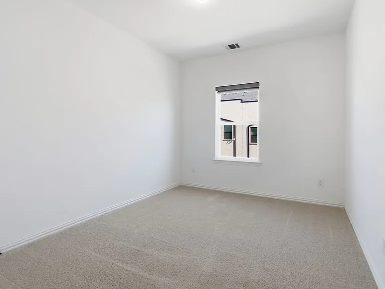 1264 Daybreak Dr — Photo 10