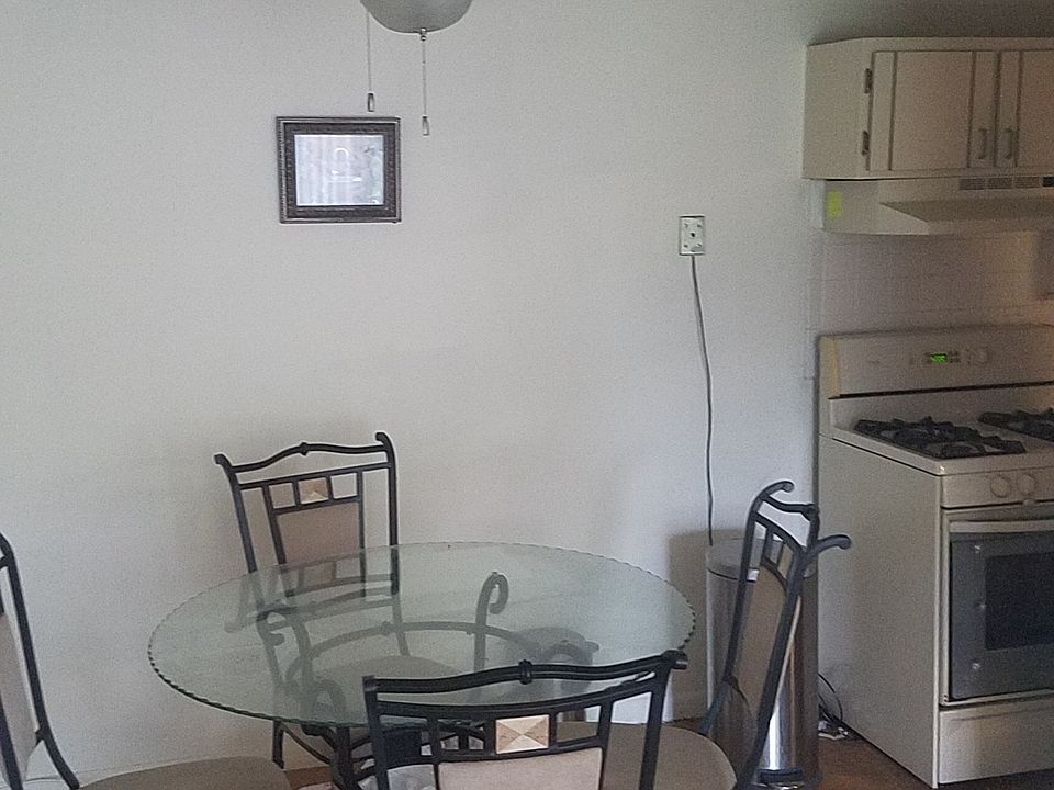 1st image of 200 Willow Ln APT C212