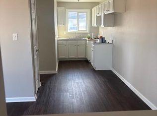 36986 Division Rd APT 3, Richmond, MI 48062