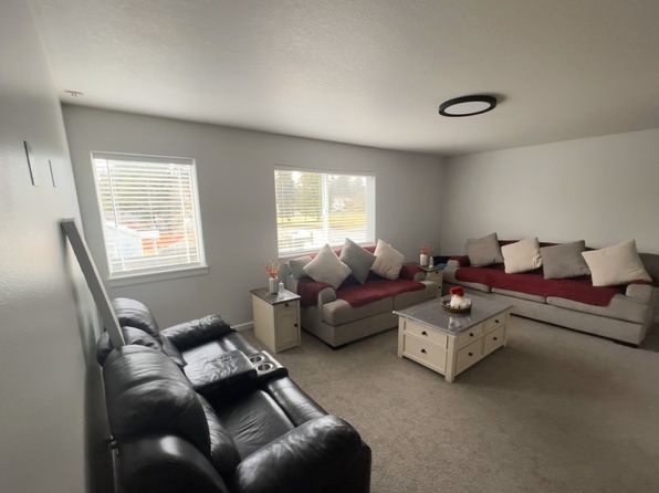 (undisclosed Address)