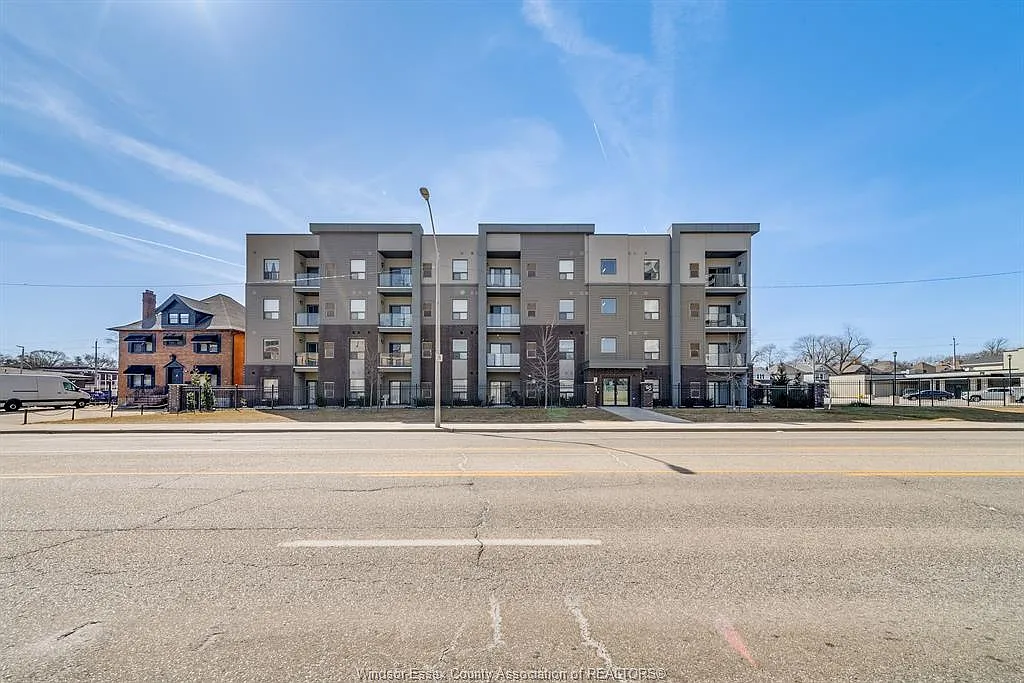 2 bed, 2.0 bath, $2,000 — Photo 3