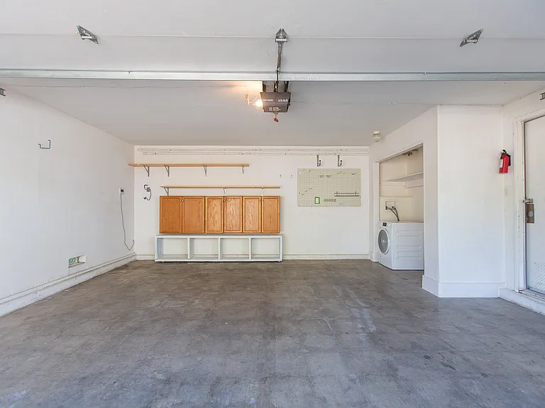 226 Dickerson Ave — Photo 27