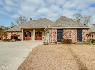 2 Mossy Oaks Ln, Long Beach, MS 39560