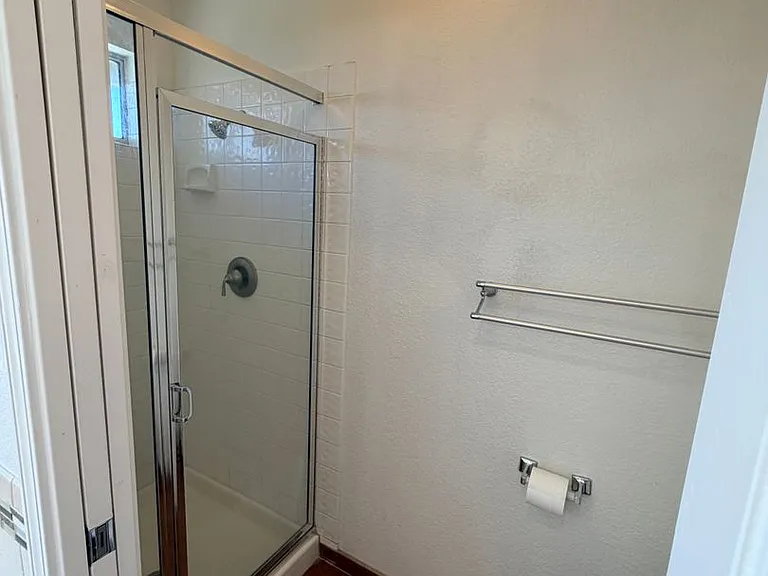 937 Neal St — Photo 27