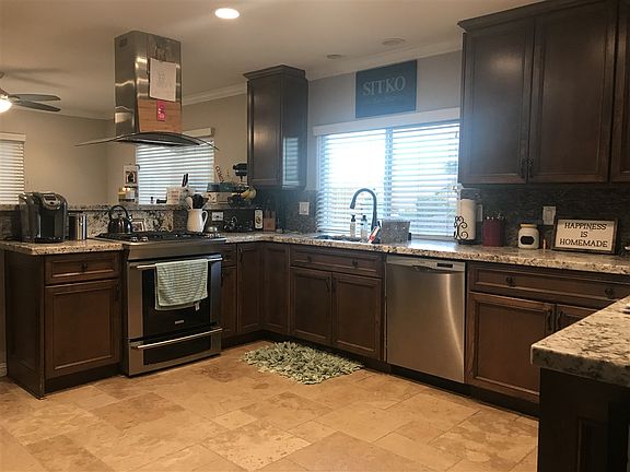 3rd image of 1709 Eldon Ct