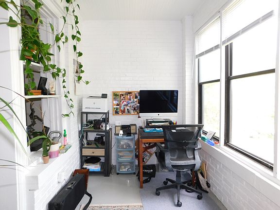 3rd image of 908 Elmwood Ave #2A