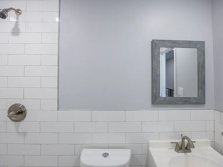 574 E Herman St — Photo 25