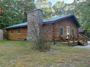 N6772 Black Oak Cir, Shawano, WI 54166