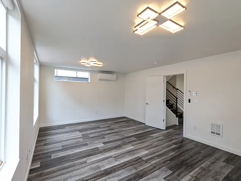 33 W Etruria St — Photo 30