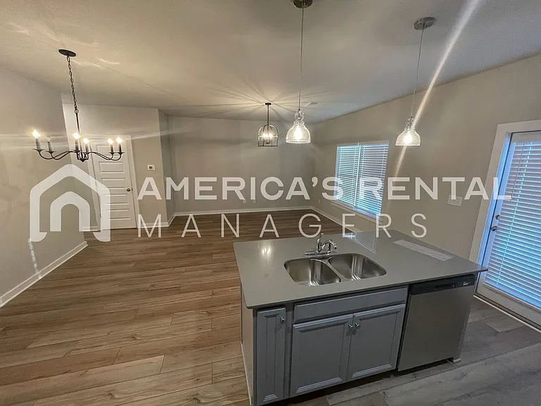 333 Buckhorn Cir — Photo 7