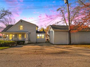 7000 Williams Lake Rd, Waterford, MI 48329