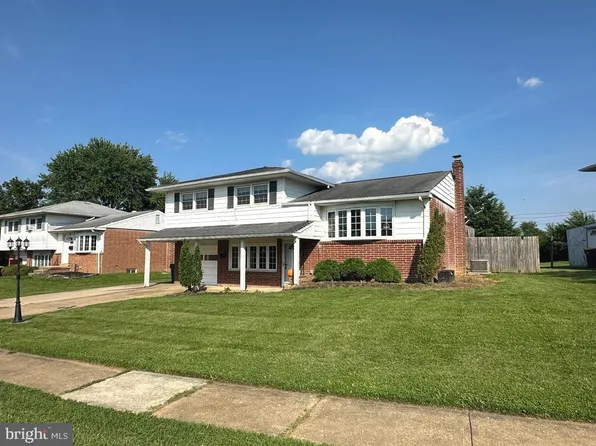 2124 Armour Dr, Wilmington, DE 19808