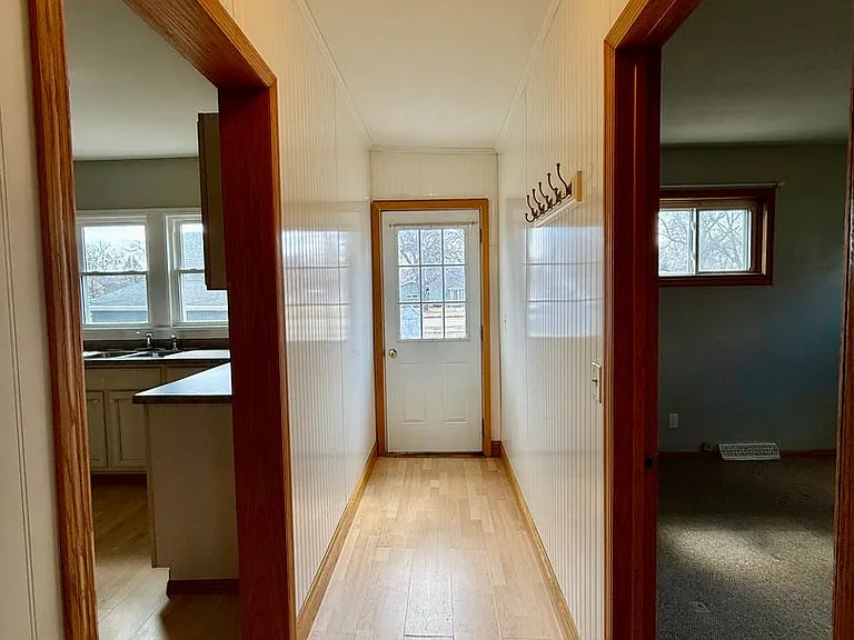 415 7th Ave NE — Photo 13