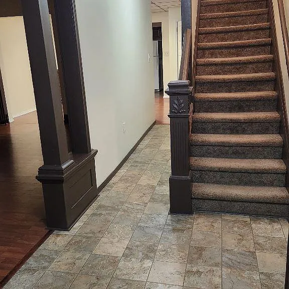 1818 N 6th Ave — Photo 2