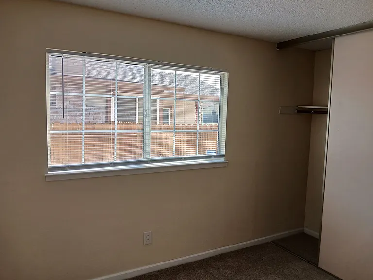 400 Mokelumne Dr — Photo 25