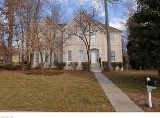 3206 Morris Farm Dr, Jamestown, NC 27282