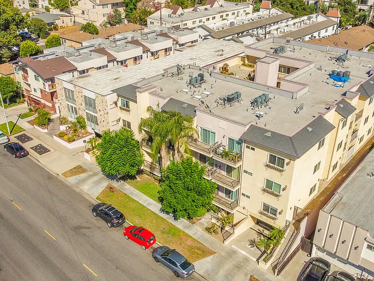 626 E Orange Grove Ave #105 — Photo 1